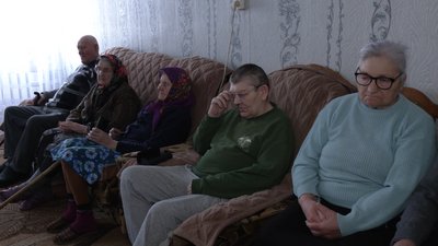 Операція очей на Чернігівщині: лікарі безплатно прооперували пенсіонерів з прикордоння Операція очей на Чернігівщині: лікарі безплатно прооперували пенсіонерів з прикордоння