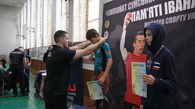 У Сумах відбулись змагання з греплінгу та панкратіону, присвячені загиблому на війні Івану Захаруку У Сумах відбулись змагання з греплінгу та панкратіону, присвячені загиблому на війні Івану Захаруку