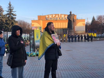 Акцію "Стою за..." організували в день Збройних сил України в Рівному Акцію "Стою за..." організували в день Збройних сил України в Рівному