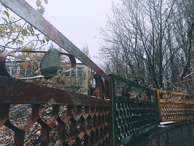 Територія закинутого санаторію "Космос" у Юр'ївці Донецької області Територія закинутого санаторію "Космос" у Юр'ївці Донецької області
