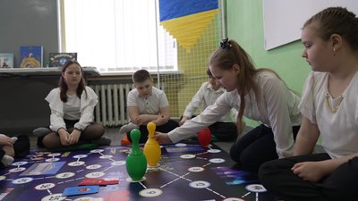 Навчання через гру: у ліцеї №8 у Вінниці створили власні настільні ігри Навчання через гру: у ліцеї №8 у Вінниці створили власні настільні ігри