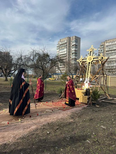 У Житомирі на соборі Святого Василія Великого встановили купол У Житомирі на соборі Святого Василія Великого встановили купол