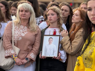 Марш подяки військовим у Черкасах 13 червня 2025 року Марш подяки військовим у Черкасах 13 червня 2025 року