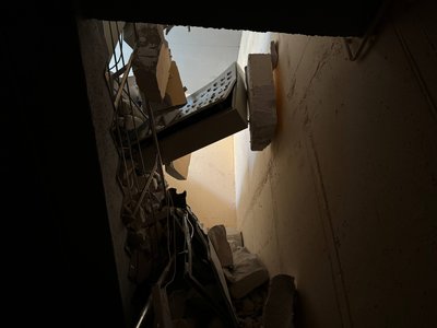 Пошкоджені багатоповерхівка, промислові підприємства та автівки, є жертви: що відбувається на місцях атак РФ у Дніпрі Пошкоджені багатоповерхівка, промислові підприємства та автівки, є жертви: що відбувається на місцях атак РФ у Дніпрі