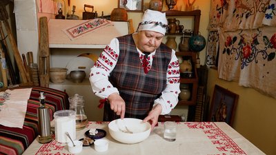Пісні млинці з оселедцем: рецепт від господині з Рівненщини Пісні млинці з оселедцем: рецепт від господині з Рівненщини