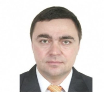 Qırımdaki eki mahkemeci devlet hainligi içün ğıyabiy şekilde mahküm etildi Qırımdaki eki mahkemeci devlet hainligi içün ğıyabiy şekilde mahküm etildi