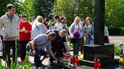 У Житомирі вшановують пам'ять жертв політичних репресій У Житомирі вшановують пам'ять жертв політичних репресій