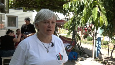 Пошкоджені будинки обстріли ремонт допомога громадська організація Луганської асоціації організації осіб з інвалідністю керівниця проєктів Луганської асоціації організації осіб з інвалідністю Олена Ніжельська Слов’янськ Донецька область Пошкоджені будинки обстріли ремонт допомога громадська організація Луганської асоціації організації осіб з інвалідністю керівниця проєктів Луганської асоціації організації осіб з інвалідністю Олена Ніжельська Слов’янськ Донецька область