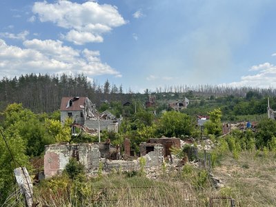 Житель Богородичного Євген життя зруйновані будинки деокупація Богородичне Донецька область Житель Богородичного Євген життя зруйновані будинки деокупація Богородичне Донецька область