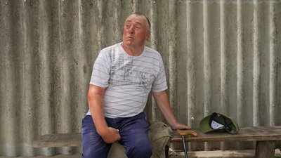 "По селу стріляють". Як живуть у Пісках на прикордонні Сумщини "По селу стріляють". Як живуть у Пісках на прикордонні Сумщини