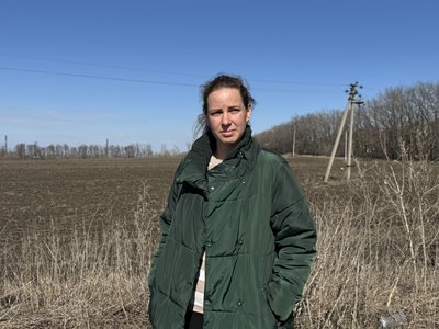 Після загибелі батька очолила господарство: як працює фермерка з Краснопілля за 10 кілометрів від РФ Після загибелі батька очолила господарство: як працює фермерка з Краснопілля за 10 кілометрів від РФ