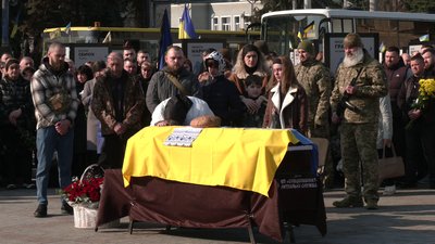 З добровольцем Віктором Демчуком попрощались у Рівному