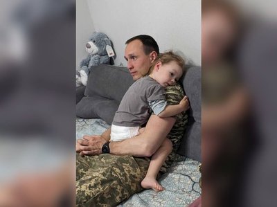 "Він був справжнім патріотом". Жінка загиблого на війні херсонця Іллі Федоренка просить надати йому звання Героя України "Він був справжнім патріотом". Жінка загиблого на війні херсонця Іллі Федоренка просить надати йому звання Героя України
