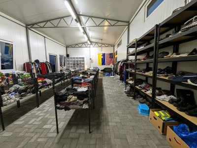 У селі біля Луцька відкрили волонтерський центр: як отримати гуманітарну допомогу У селі біля Луцька відкрили волонтерський центр: як отримати гуманітарну допомогу