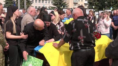 З військовими Василем Мудриком, Максимом Мельником та Сергієм Федорчуком попрощались у Рівному
