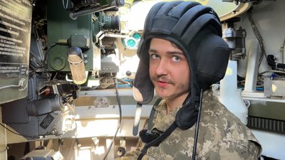 БМП-2 навчання тренування екіпажі військовослужбовці 28-ї ОМБр командир-навідник Юрій Донецька область 11 жовтня 2024 рік БМП-2 навчання тренування екіпажі військовослужбовці 28-ї ОМБр командир-навідник Юрій Донецька область 11 жовтня 2024 рік