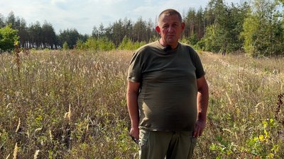 Ліси дерева сосни пожежі обстріли армія РФ Лиманське лісове господарство Лиманська громада лісник Дробишевського лісництва Андрій Колісник Донецька область 28 серпня 2024 рік