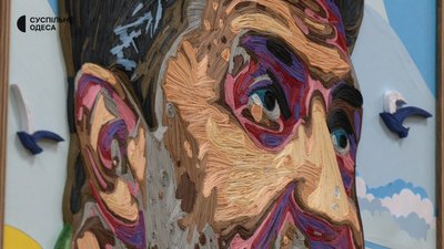 Зеленський з паперу: майстриня з Одеси створила портрет глави держави Зеленський з паперу: майстриня з Одеси створила портрет глави держави