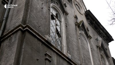 Пошкоджені автентичні вітражі: як Одеса оговтується після балістичного удару 31 січня Пошкоджені автентичні вітражі: як Одеса оговтується після балістичного удару 31 січня