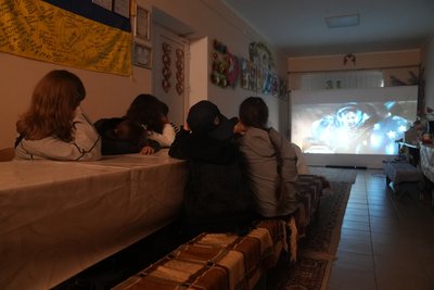 "Менше слів, більше дій": як волонтери відновлюють село на Херсонщині "Менше слів, більше дій": як волонтери відновлюють село на Херсонщині