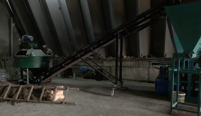 Лінія з виробництва бруківки у Глибоцькій громаді Чернівецької області Лінія з виробництва бруківки у Глибоцькій громаді Чернівецької області