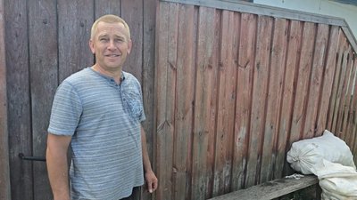 Лежать на дорогах, дахах, у мішках та у саду Довженка: як цьогоріч у Сосницькій громаді вродили яблука Лежать на дорогах, дахах, у мішках та у саду Довженка: як цьогоріч у Сосницькій громаді вродили яблука