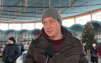 "В цьому році горіхів мало": за скільки купують і продають волоські у Сумах "В цьому році горіхів мало": за скільки купують і продають волоські у Сумах