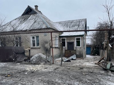 Наслідки обстрілів Донеччини 16 січня. Фото: поліція Донеччини / Telegram Наслідки обстрілів Донеччини 16 січня. Фото: поліція Донеччини / Telegram
