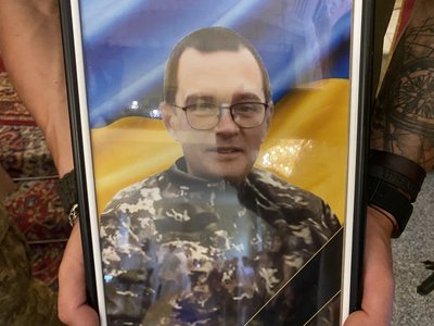 У Полтаві попрощалися із солдатом Віталієм Нелюбою У Полтаві попрощалися із солдатом Віталієм Нелюбою