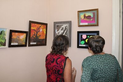 Гори та море з пластиліну: у Полтавській ТГ хлопчик із синдромом Дауна створює об’ємні картини Гори та море з пластиліну: у Полтавській ТГ хлопчик із синдромом Дауна створює об’ємні картини
