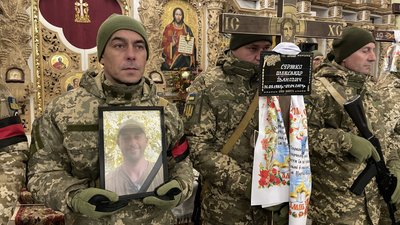 У Полтаві прощаються з трьома загиблими військовими