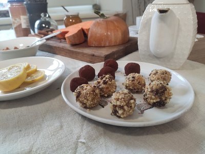 цукерки, гарбузові цукерки, страви з гарбуза, цукерки шоколадні, крафтові цукерки, відеорецепт цукерки, гарбузові цукерки, страви з гарбуза, цукерки шоколадні, крафтові цукерки, відеорецепт