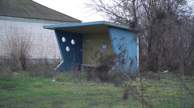"Хай вбивають. Я нікуди не поїду". Як живуть ті, хто залишається в прифронтовому Новотроїцькому на Дніпропетровщині "Хай вбивають. Я нікуди не поїду". Як живуть ті, хто залишається в прифронтовому Новотроїцькому на Дніпропетровщині