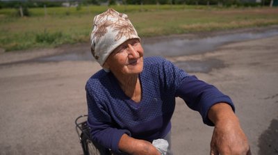 "Дрон впав у сарай, де теля стояло". Як живуть у Слов'янці на Дніпропетровщині, що за 20 км до лінії зіткнення "Дрон впав у сарай, де теля стояло". Як живуть у Слов'янці на Дніпропетровщині, що за 20 км до лінії зіткнення