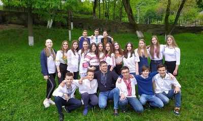 Вчитель з Буковини, який брав участь у визволенні села на Харківщині, отримав звання "Заслуженого" Вчитель з Буковини, який брав участь у визволенні села на Харківщині, отримав звання "Заслуженого"
