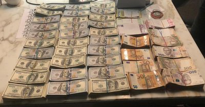 Аптечки та приціли: київський підприємець продавав гуманітарку для ЗСУ Аптечки та приціли: київський підприємець продавав гуманітарку для ЗСУ