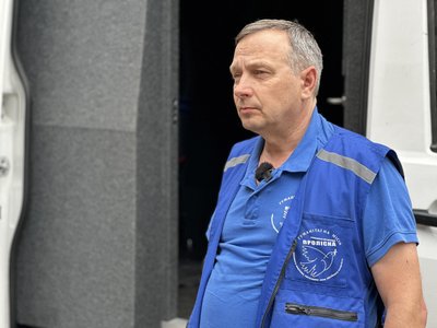 «Моя донька померла одразу»: як з-під обстрілів на Донеччині евакуюють родини з дітьми та пенсіонерів «Моя донька померла одразу»: як з-під обстрілів на Донеччині евакуюють родини з дітьми та пенсіонерів