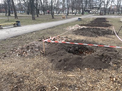 У парку Полтави випадково виявили фундамент знищеної більшовиками Свято-Покровської церкви У парку Полтави випадково виявили фундамент знищеної більшовиками Свято-Покровської церкви