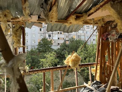 Херсон, обстріли, серпень 2024, балкон Херсон, обстріли, серпень 2024, балкон