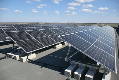 Сонячна електростанція на даху лікарні Сонячна електростанція на даху лікарні