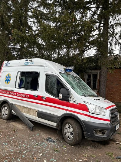 Війська РФ обстріляли село Бугаївку Вовчанської громади 17 березня: поранена бригада швидкої Війська РФ обстріляли село Бугаївку Вовчанської громади 17 березня: поранена бригада швидкої
