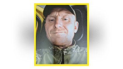 Прощання з бійцями на Чернігівщині: 13 грудня 2025 року поховали двох військових Прощання з бійцями на Чернігівщині: 13 грудня 2025 року поховали двох військових