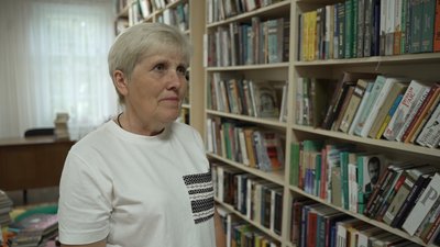 У Бахмачі, що на Чернігівщині, бібліотекарки раз на місяць їздять на велосипедах та пропонують людям книги У Бахмачі, що на Чернігівщині, бібліотекарки раз на місяць їздять на велосипедах та пропонують людям книги