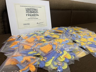 20 тисяч оберегів ручної роботи отримали від семирічної дівчинки з Полтавщини українські воїни 20 тисяч оберегів ручної роботи отримали від семирічної дівчинки з Полтавщини українські воїни