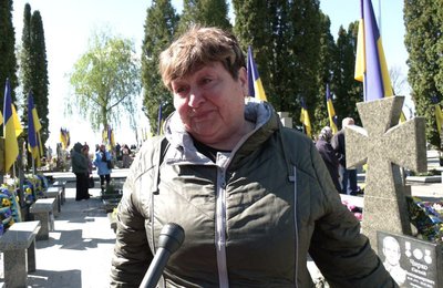 У провідну неділю на кладовищі Нове у Рівному вшанували полеглих захисників