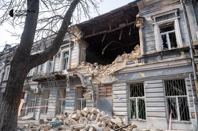 Пошкоджені кабінети та дистанційка: що відомо про наслідки вибуху в Одеському юридичному ліцеї Пошкоджені кабінети та дистанційка: що відомо про наслідки вибуху в Одеському юридичному ліцеї