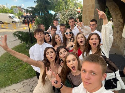 "Приїхав на два дні". У Сумах попрощалися з Денисом Журбою, який помер через удар російського БпЛА "Приїхав на два дні". У Сумах попрощалися з Денисом Журбою, який помер через удар російського БпЛА