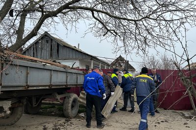 "Практично всі вікна вилетіли": фото наслідків російської дронової атаки на Ізмаїл Одеської області "Практично всі вікна вилетіли": фото наслідків російської дронової атаки на Ізмаїл Одеської області