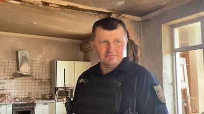 "Працюємо третю добу". На місці удару по центру Дніпра триває рятувально-пошукова операція