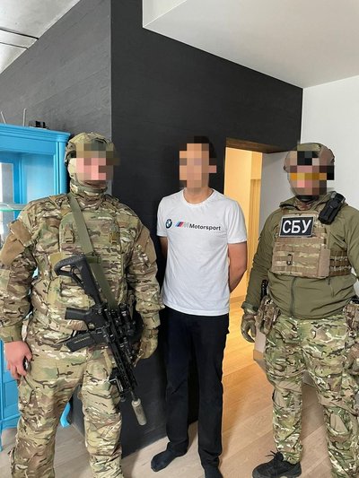 Обіцяли "вирішити" земельне питання: депутата і працівника сільради на Київщині підозрюють у шахрайстві Обіцяли "вирішити" земельне питання: депутата і працівника сільради на Київщині підозрюють у шахрайстві